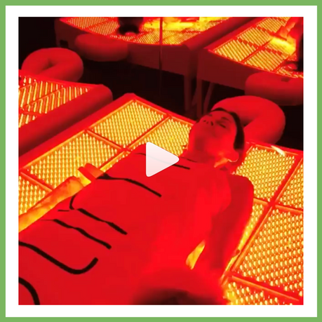 Courteney Cox uses LightStim LED Bed